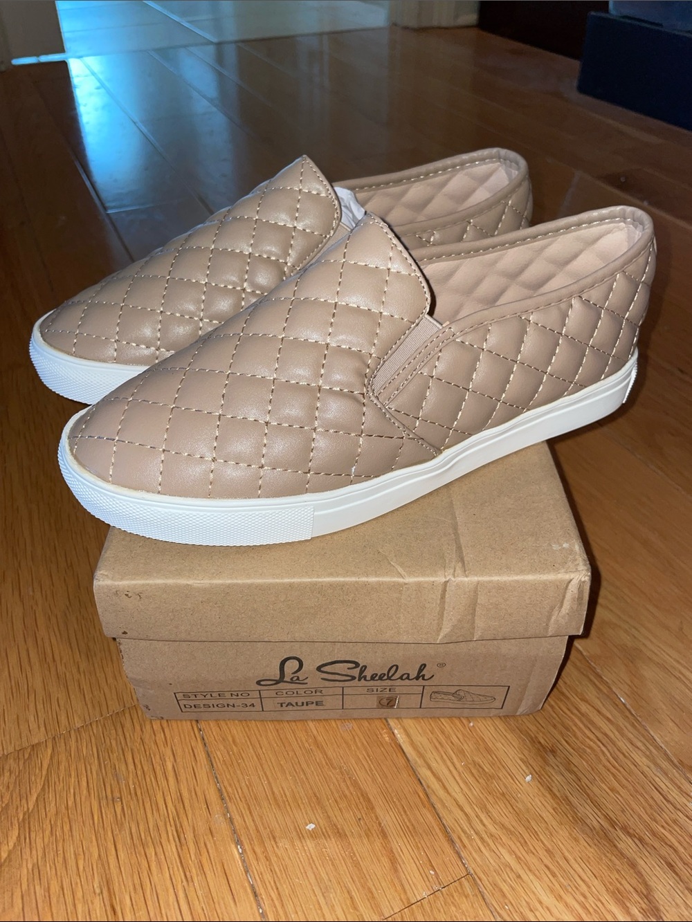 La Sheelah Quilted Slip-On Sneakers in Taupe for Women 7